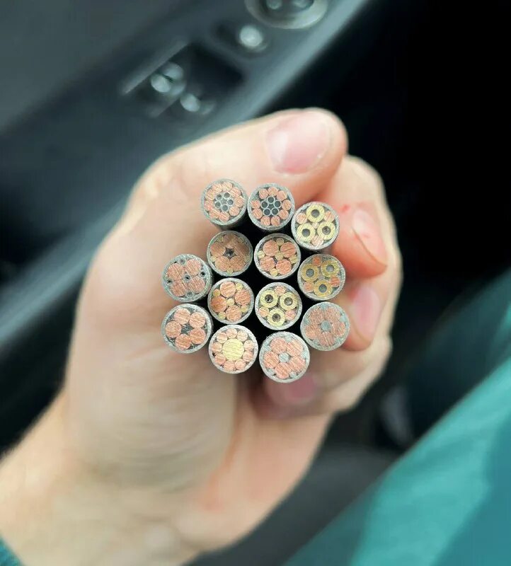 мозаичный пин