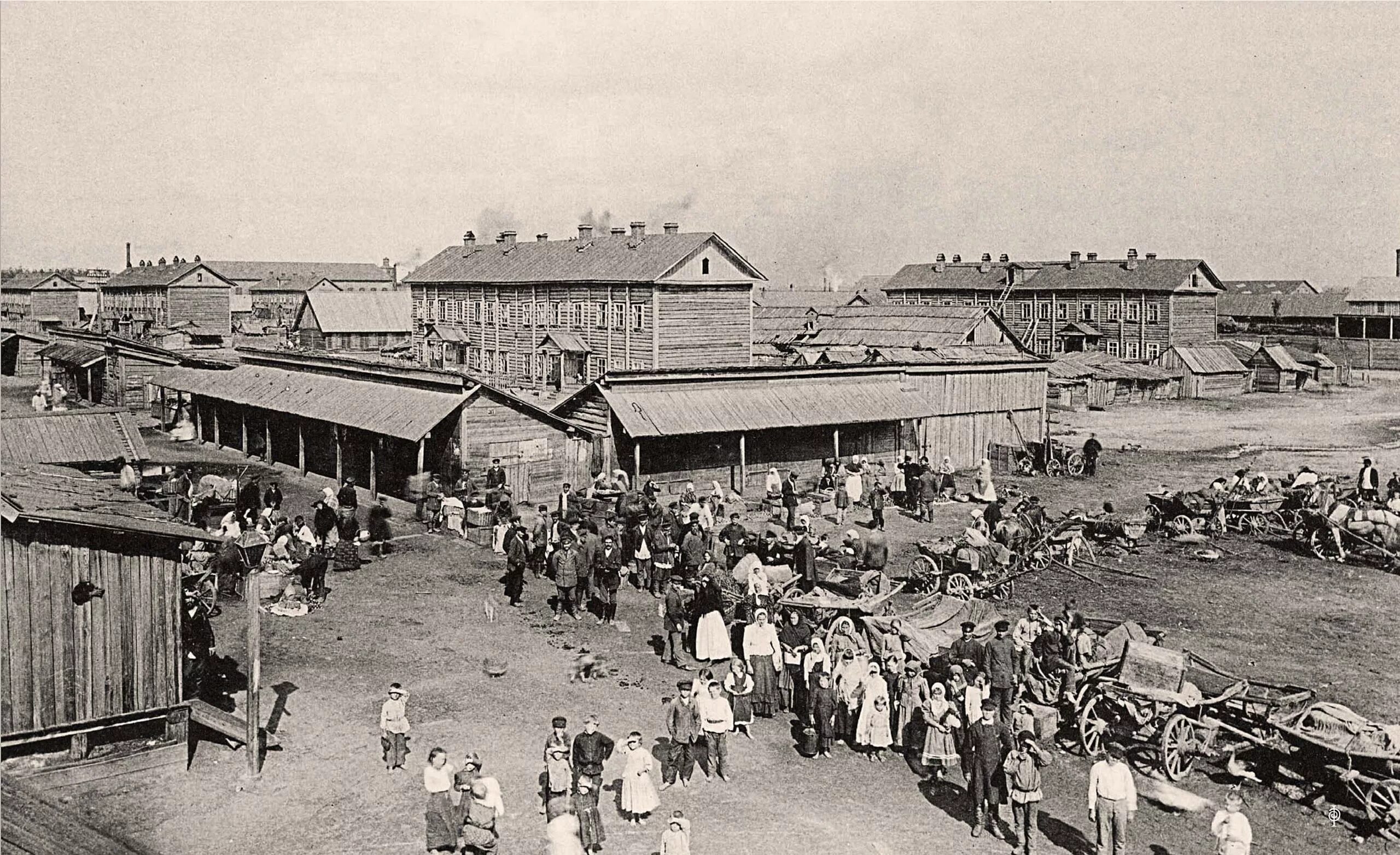 Старый брянск фото. Брянск 19 век. Старый базар Брянск Бежица. Брянский завод в Бежице в начале 20 века. Брянск древний 18 век.