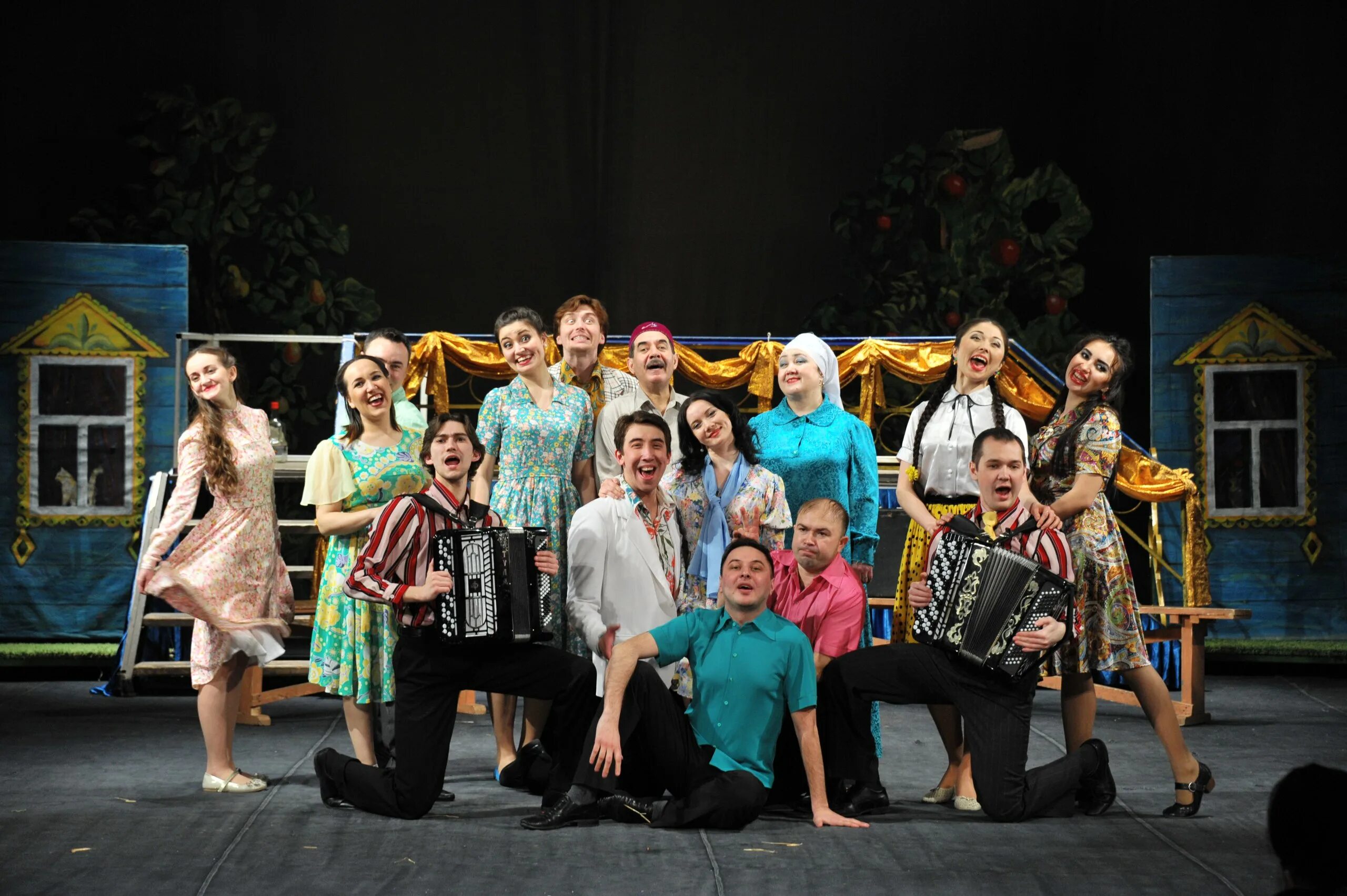 Тинчурин театры. Театр тинчурина казань сайт. Конгресса татар нижегородской области. Тетр ми тинчурина казань. Театр тинчурина казань сайт.