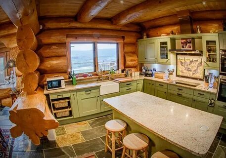 Бревенчатая кухня