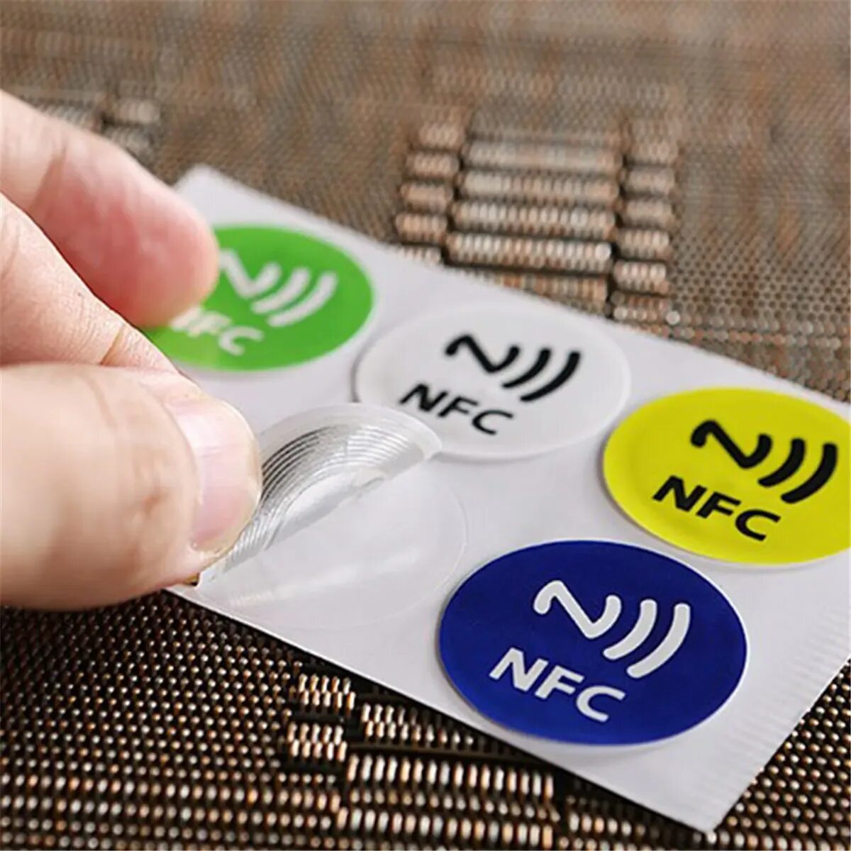 NFC Sticker ntag213. Метка NFC С чипом ntag216. RFID наклейка. RFID бирка.