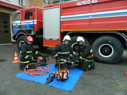 Начальник пожарного аварийно спасательного