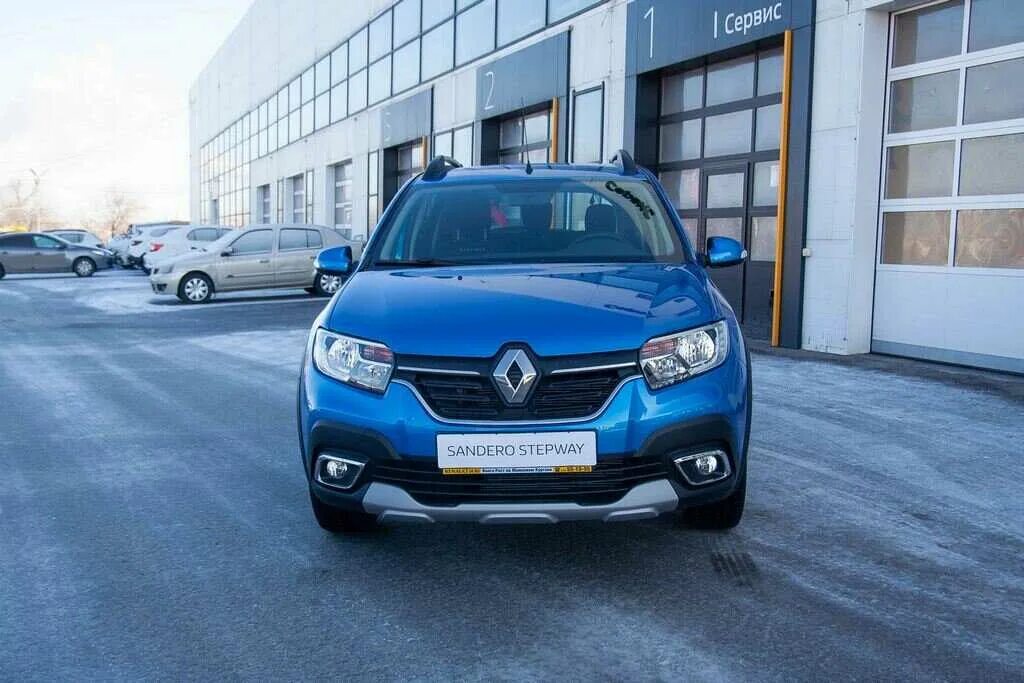 Логан степвей ближний свет. Renault Sandero Stepway 2021. Логан степвей 2022. Рено Сандеро степвей 2021. Сандеро степвей 2.