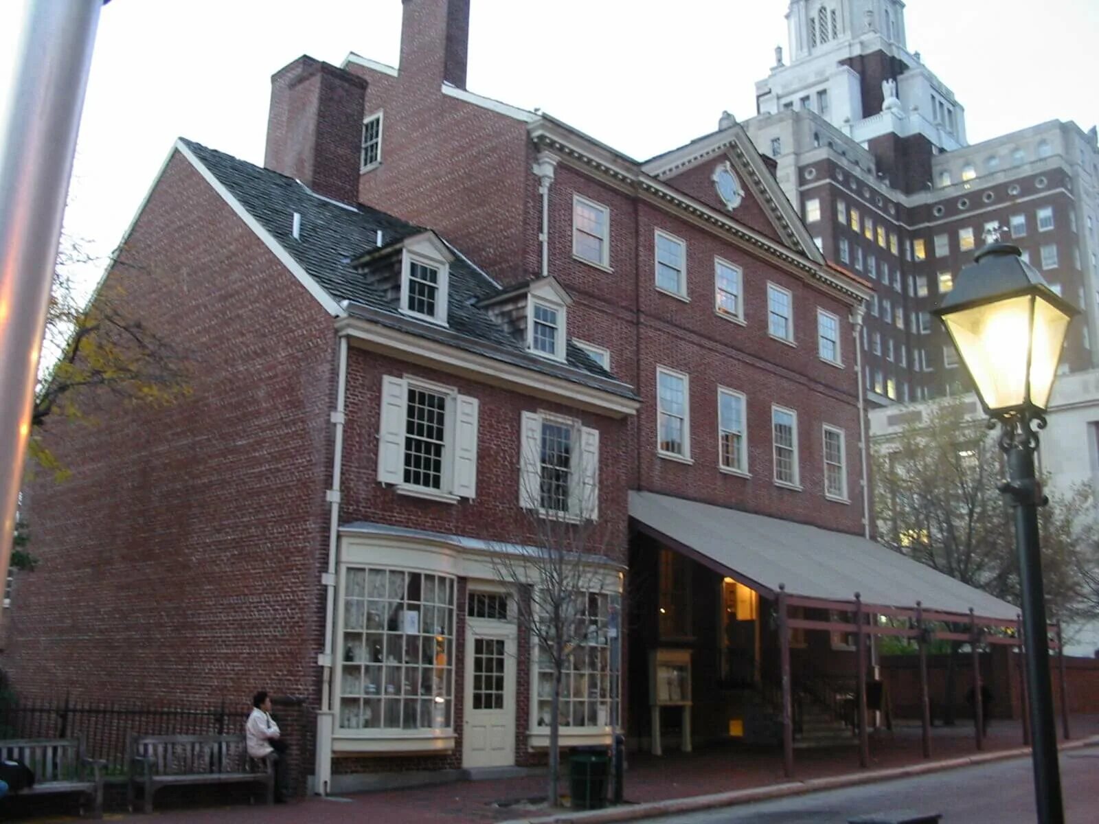 City fathers. Первая таверна в Бостоне. Первая таверна в Бостоне 1634 год. Таверна США. Таверна США снаружи.