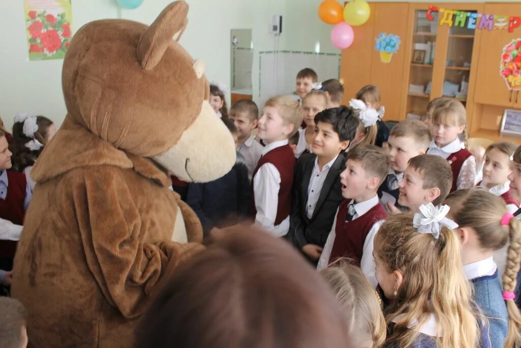 Венёв школа 1. Школа номер 1 венев. Веневский цо №2. Веневский центр образования 1. Веневский центр образования.