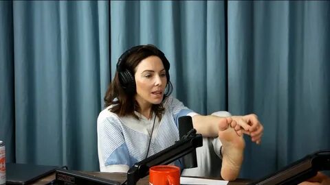 Hot Whitney Cummings Feet Pics.