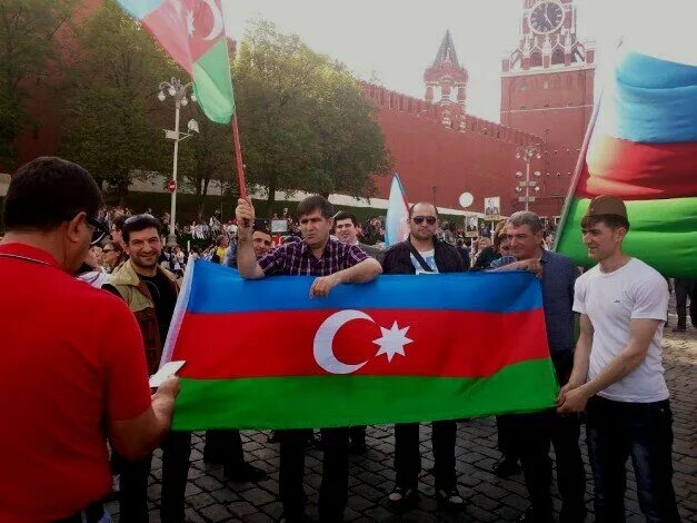 Диаспора молдован в фрг. Диаспоры молдовы в германии фото. Граждане диаспоры. Граждане диаспоры. Флаг молдавской оппозиции.