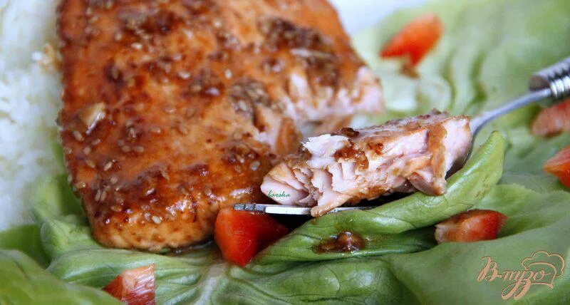 Как вкусно приготовить филе форели. Форель по-азиатски. рыба по азиатски. филе форели в кунжуте. жареной форели с соевым соусе.