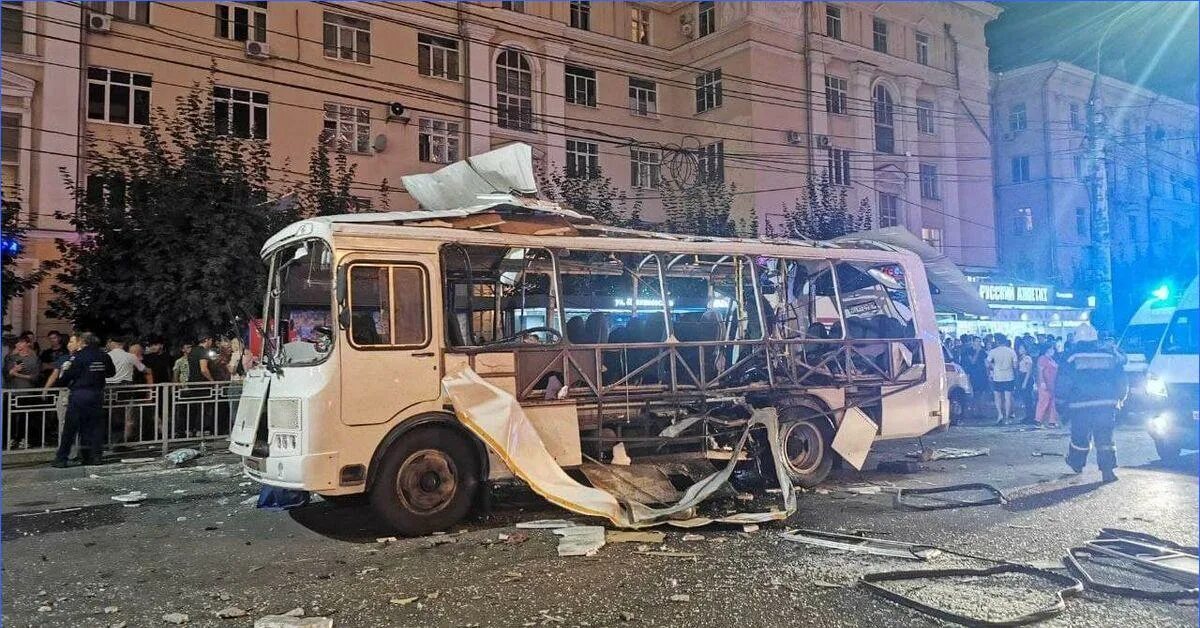 В Воронеже взорвался автобус. ПАЗ 4234 авария. Взорвался автобус Воронеж 12 августа.