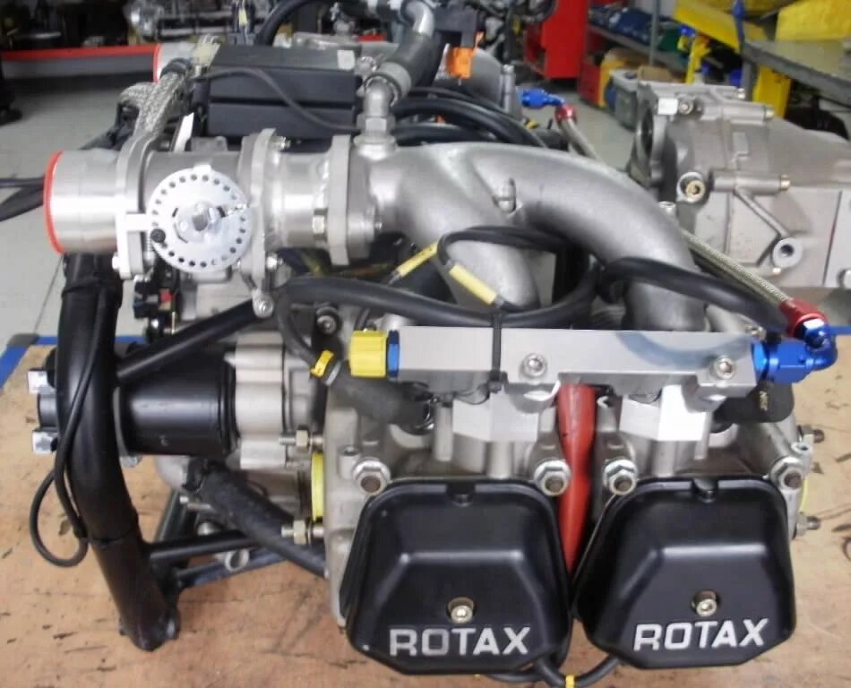 Сайт ротакс. Ротакс 912. двигатель rotax 787. rotax 912uls. rotax 912 паралет.