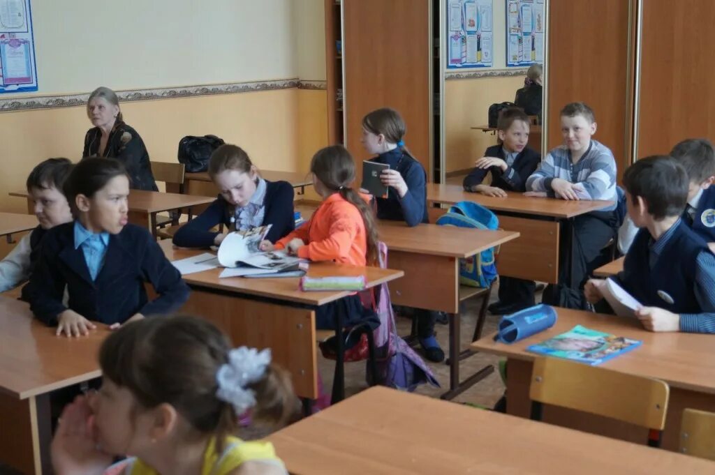 Белоярская средняя школа 1 свердловская область. Белоярский свердловская область школа 1. Белоярская сош 1 свердловская. Сош 1 белоярский свердловская область. Белоярская сош 1 свердловская область.
