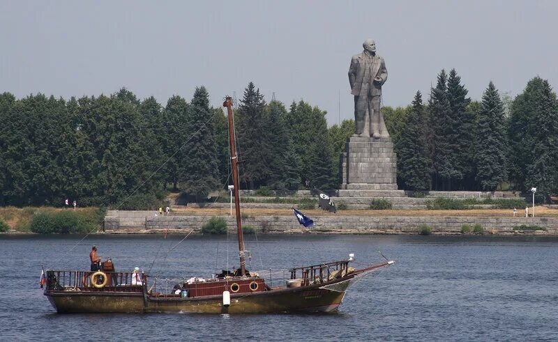 Большая волга сайт. Г Дубна большая Волга. Дубна река Волга. Волга-Волга Дубна. Дубна причал большая Волга Сталин.