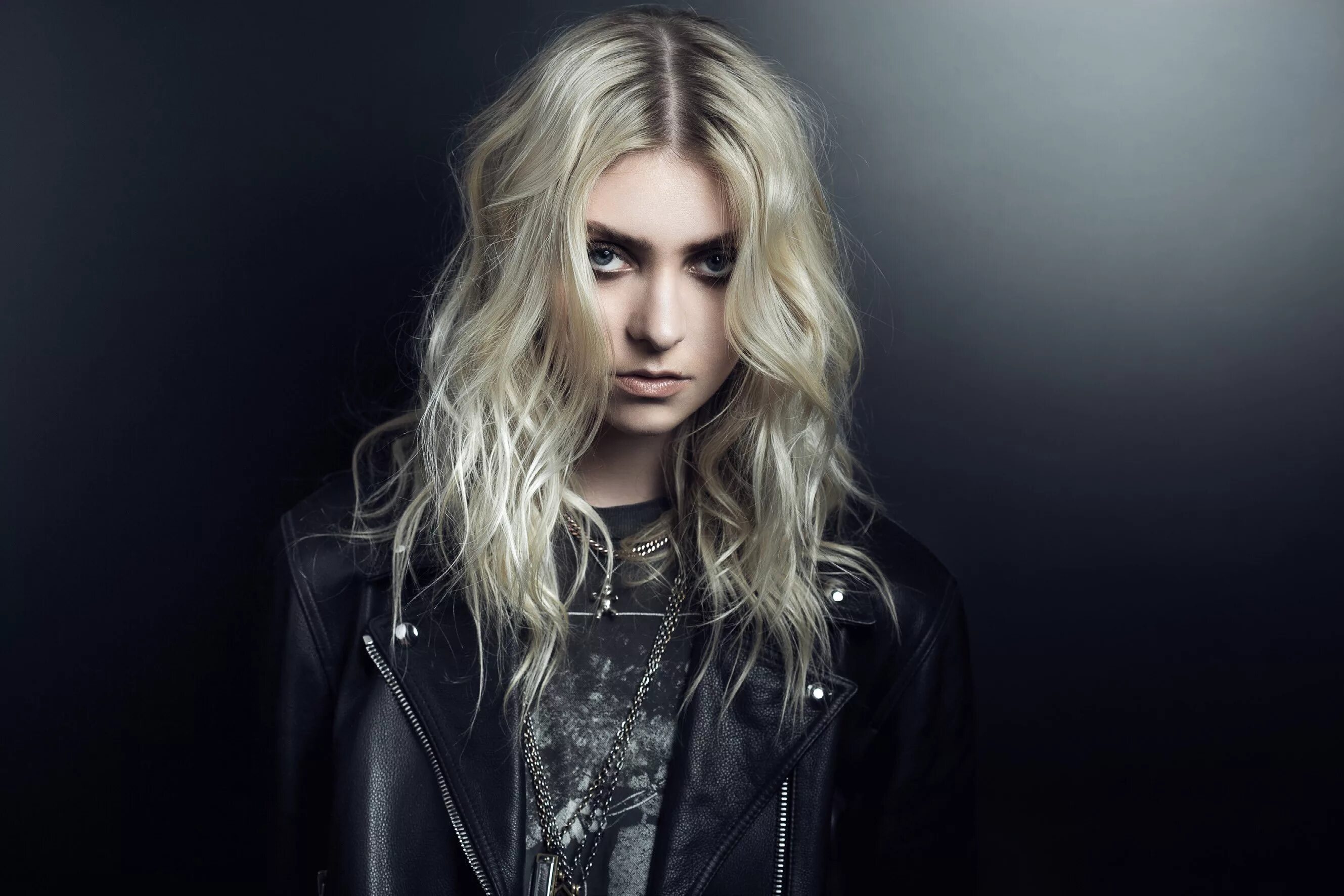 Taylor momsen. Претти реклесс. Тейлор момсен 2020. Taylor momsen. Тейлор момсен фото.