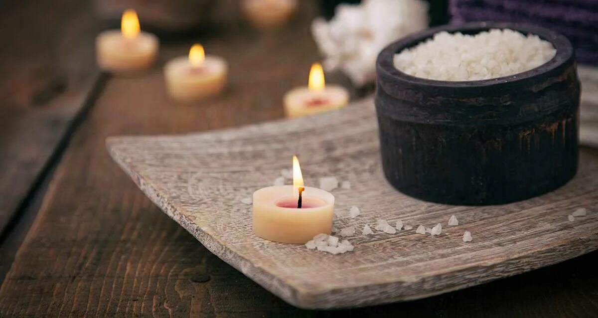 очищение дома от негативной энергии. ритуал очищения. очистка свечкой. очищение свечой от негатива. очищение свечой от негатива человека.