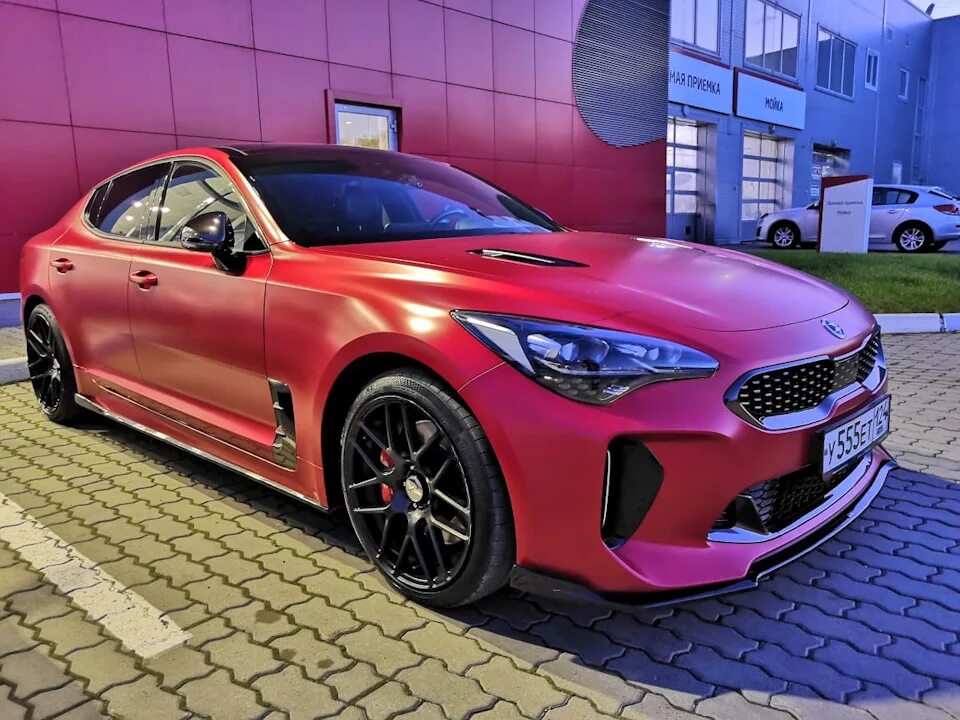 Киа стингер купить в москве. Kia Stinger 3.3. Киа Стингер красная. Kia Stinger 2023. Киа Стингер розовая.