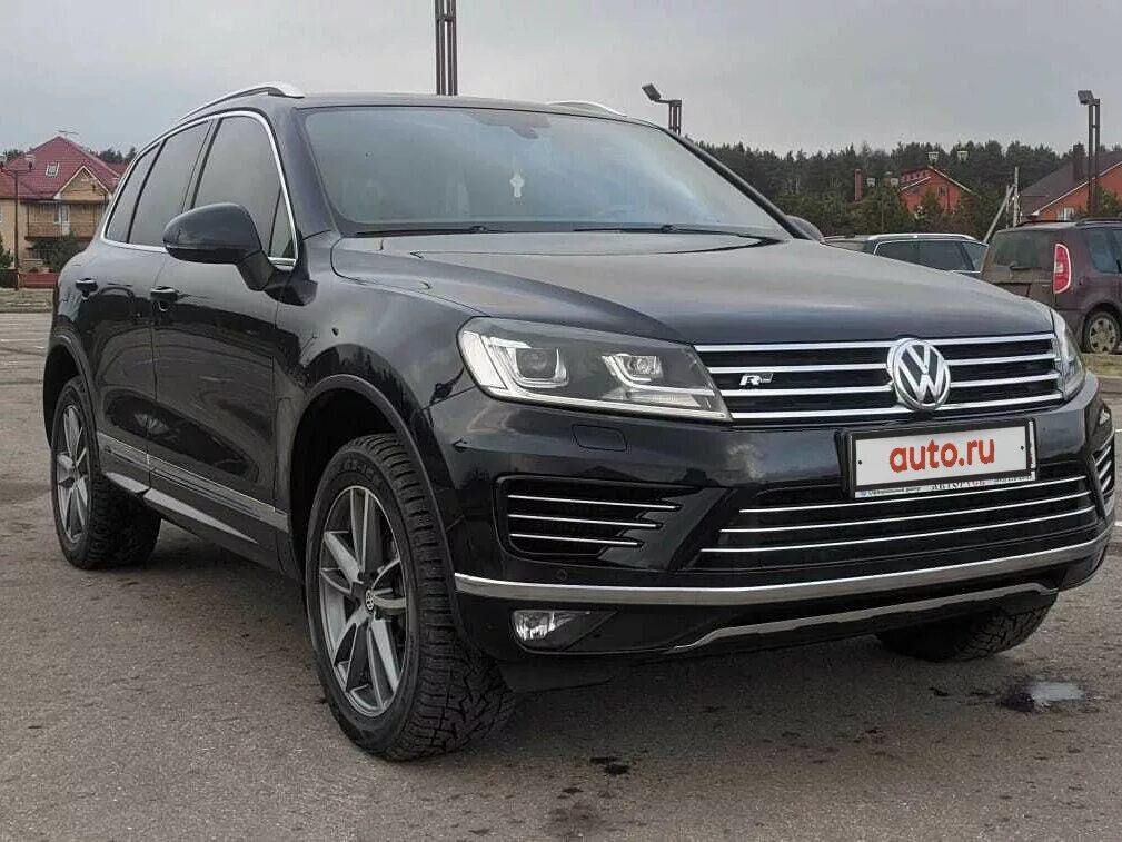 Volkswagen touareg fl. Volkswagen Touareg II Рестайлинг, 2017. Volkswagen Touareg r-line 2011. Volkswagen Touareg 2 r-line. Volkswagen Touareg 2017 r line.