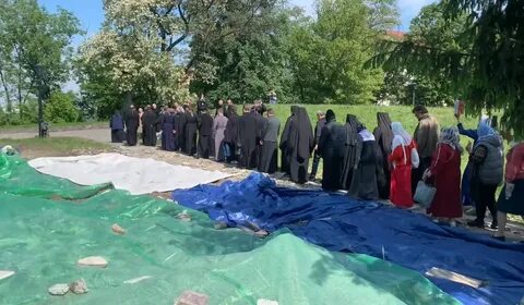 В киеве разрушили десятинную церковь