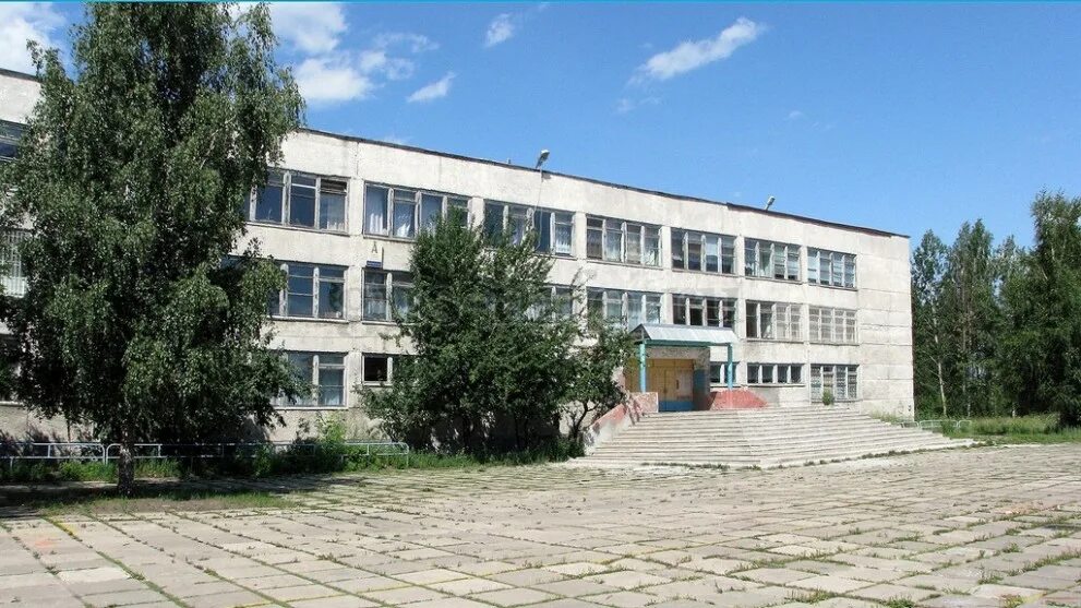 Школа 2 гусь. Школа 1 гусь-хрустальный. школа номер 1 гусь хрустальный. мбоу 2 школа гусь хрустальный. гусь хрустальный 1 школа здание.