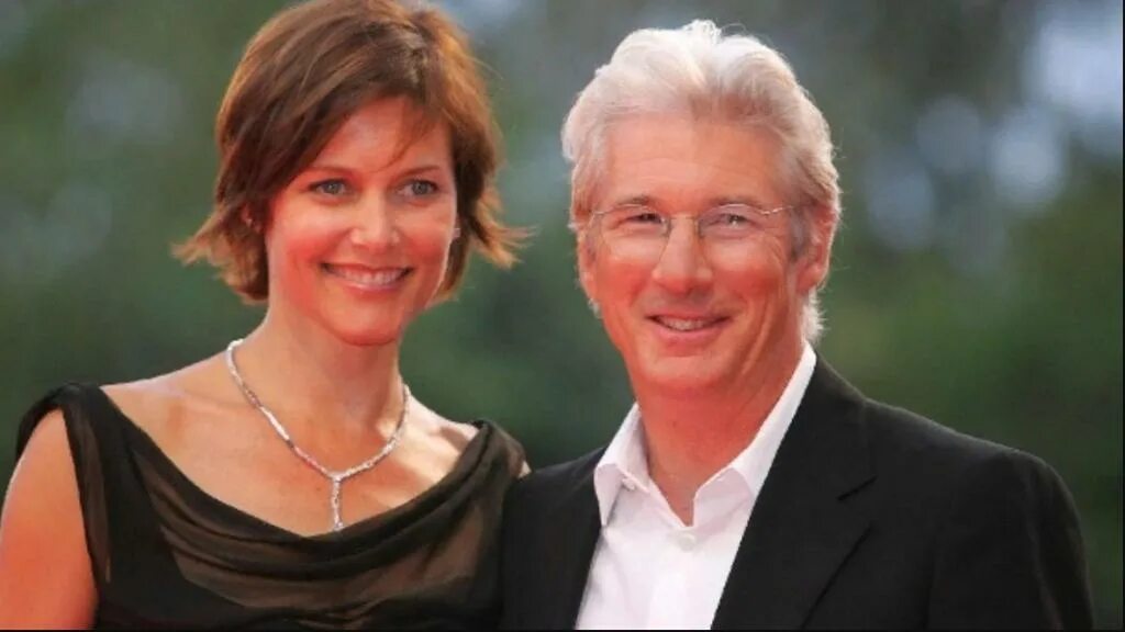 Richard Gere and Carey Lowell 'finalize divorce settlement over his $120m fortun