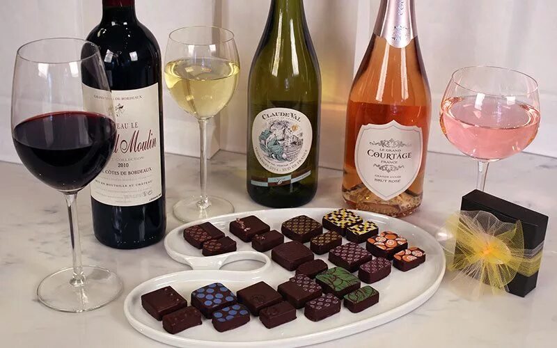 бокал вина. вино и шоколад. шоколадное вино. шоколад альпен гольд какао. шоколадка с игристым вином.