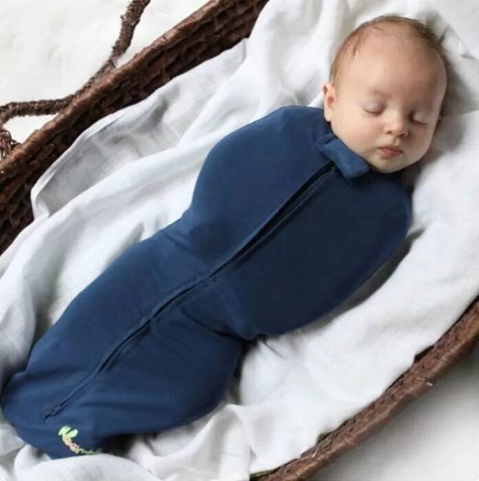 Кокон гнездышко. Какое для новорожденных. Red castle кокон для новорожденного. Гнёздышко кокон для новорожденного. Гнездо кокон для новорожденнв.