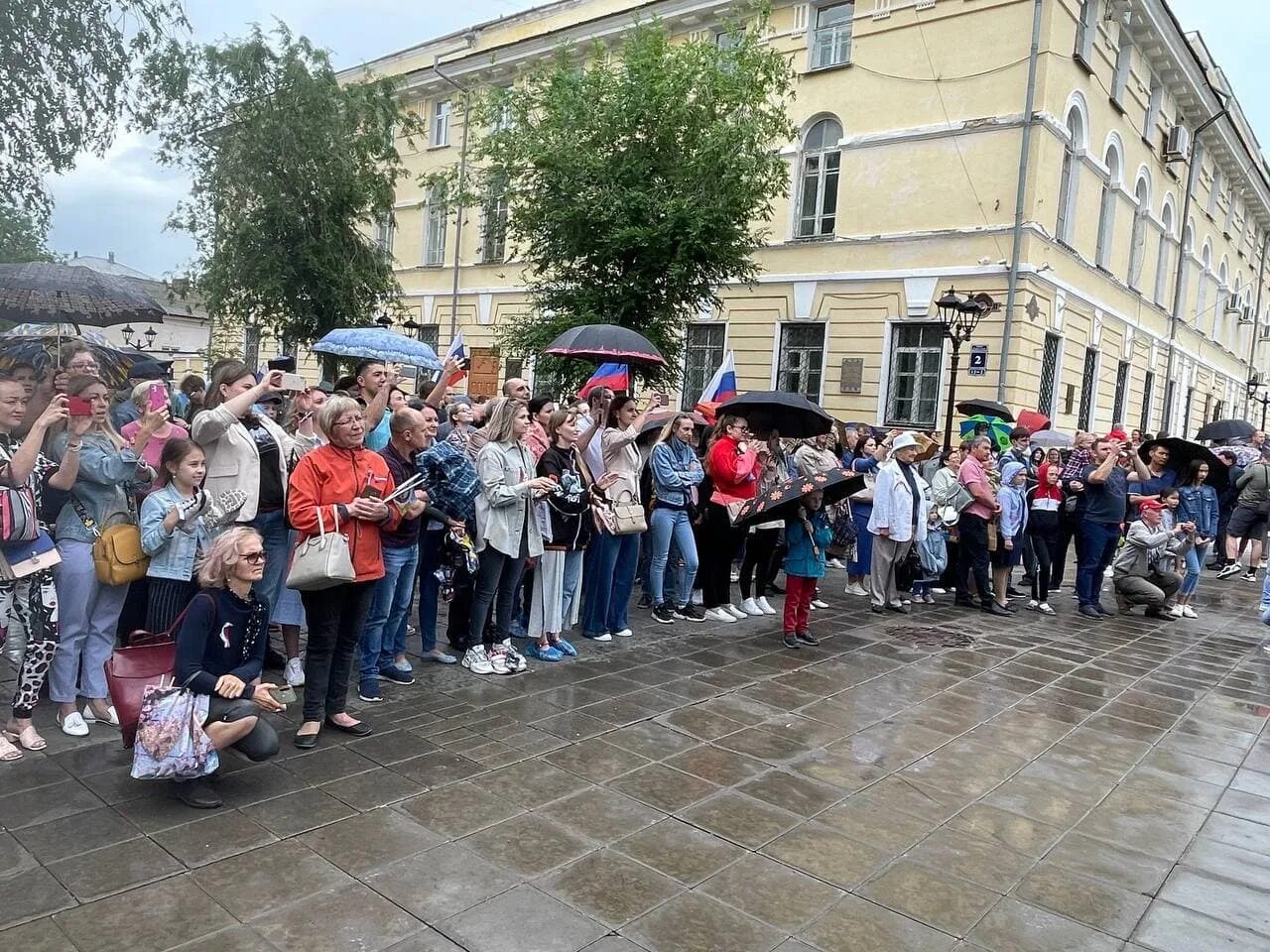 Оренбург праздник. Оренбург площадь для концерта. Оренбург день города праздник. Оренбуржье праздники на улице.