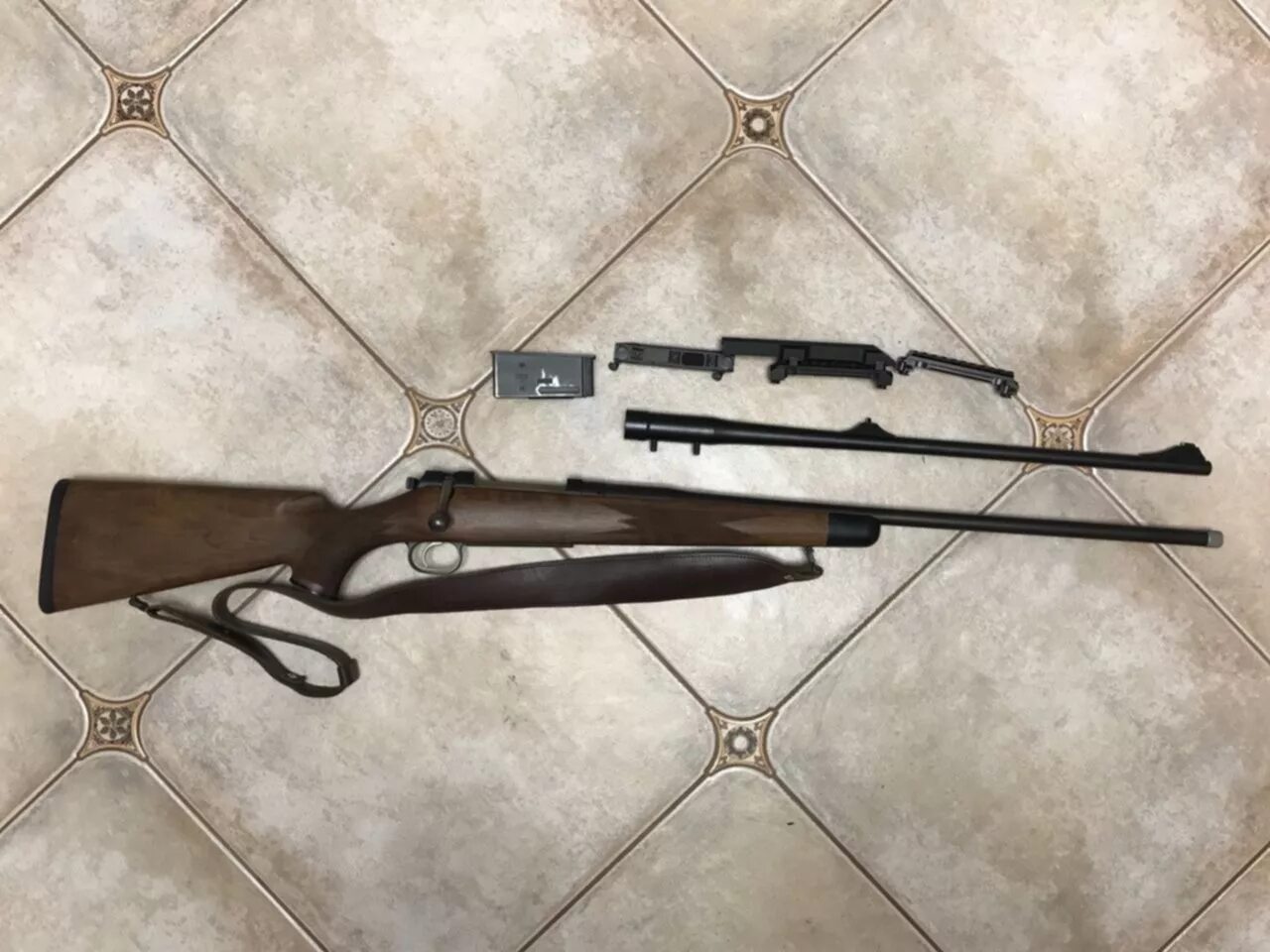 Карабин 300 вин маг. Blaser r8 300win. Браунинг евроболт 30-06. Блейзер 300 вин маг. Карабин маузер м03.
