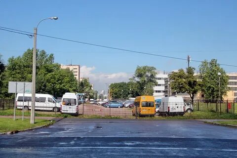 Улица пока