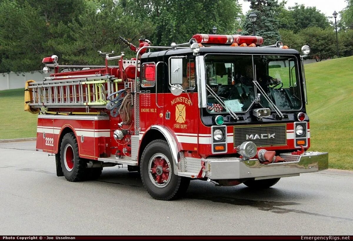 Пожарный грузовик Mack. Пожарная машина КМЕ International. Машина "Fire Truck" пожарная, 49450. Пожарный автомобиль автолестница США. Пожарный грузовик