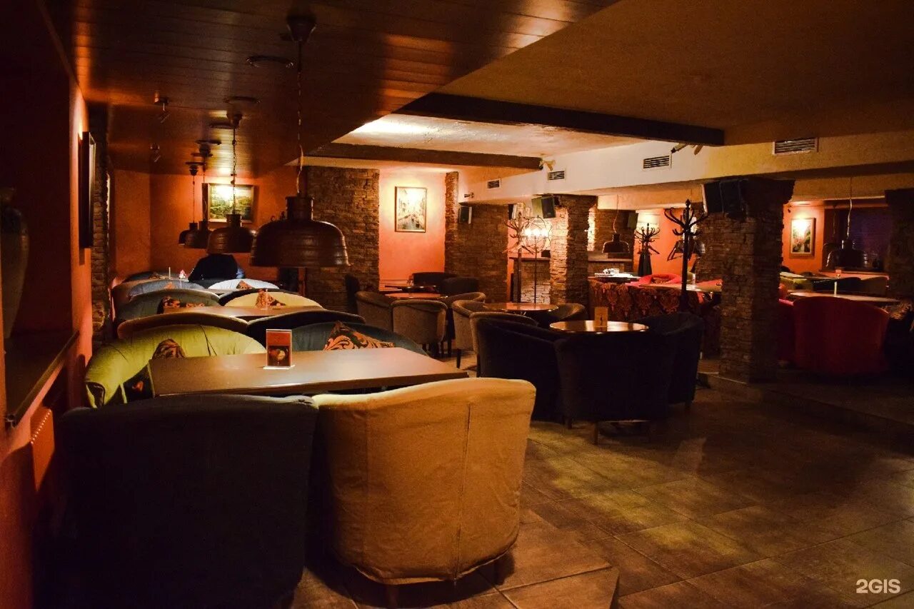 Кафе эжва. Кафе эжва. Ресторан енот в сыктывкаре. Кафе шоколад сыктывкар. Кафе эжва.