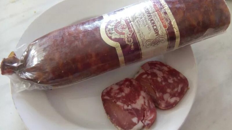 Колбаса дуэт. Белорусская колбаса сыровяленая дуэт. белорусская колбаса мясной каприз. колбаса &quot;мясной дуэт&quot; с/к гродненский мк. колбаса сырокопченая дуэт белорусская.