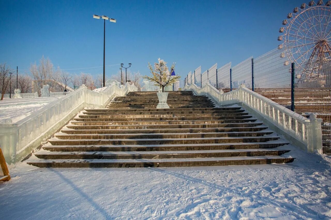 Зимой купить в новосибирске. Новосибирск зима 2022. Вокзал Новосибирск 2022 год зима. Зима 2021-2022. Новосибирск зимой 2022.