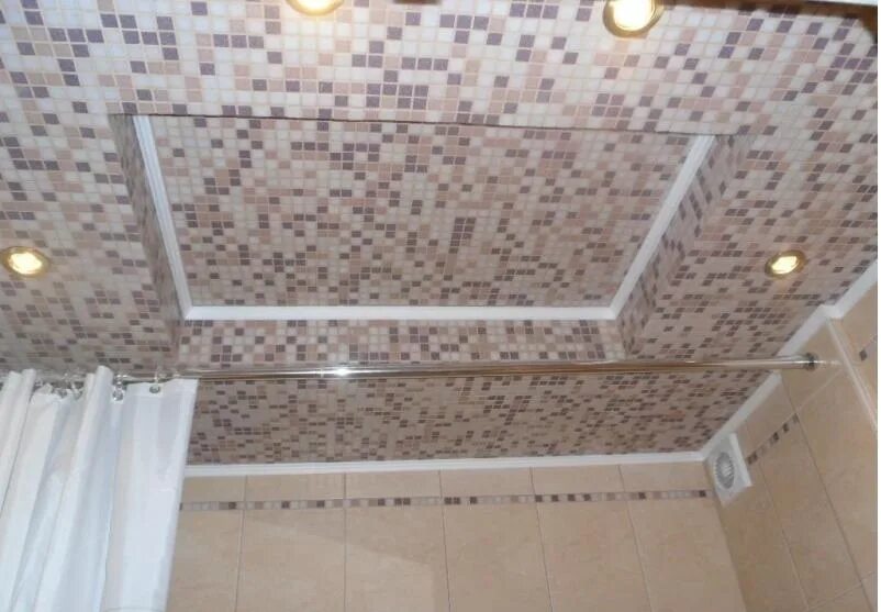 Плиточник тюмень. Потолок в ванной. Синяя плитка для ванной. Услуги плиточника. Услуги плиточника.