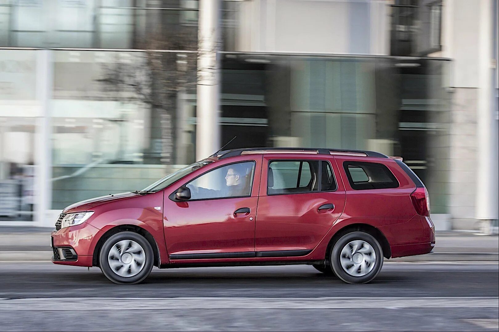 Дачия логан мсв. Dacia logan универсал 2025. дачия логан 2025. дача логан 3. дача логан универсал 2025.