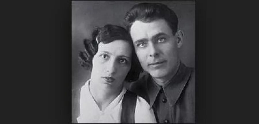 Яковлевич брежнев отец л. Брежнев родители. Брежнев родители. Брежнев в молодости. Яковлевич брежнев отец л.