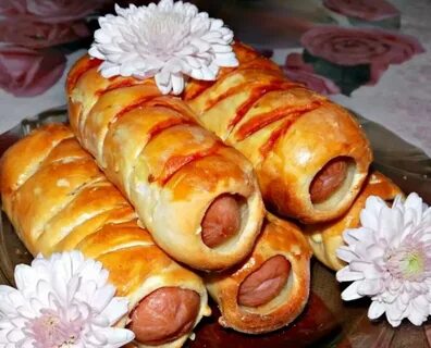 День сосиски в тесте