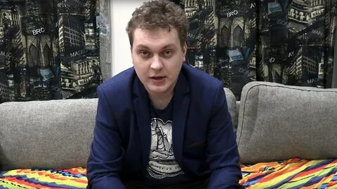 Хованский назвал Куплинова никчемным жирным летсплейщиком. 
