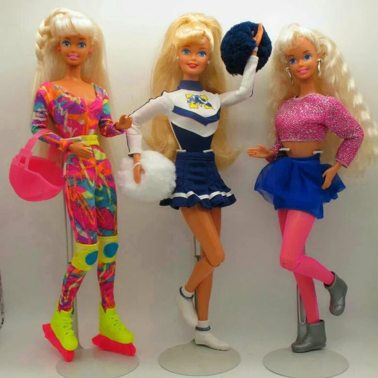 Куклы 90-х. Кукла Барби 90-х годов. Куклы Барби 90. Кукла Барби из 90-х.