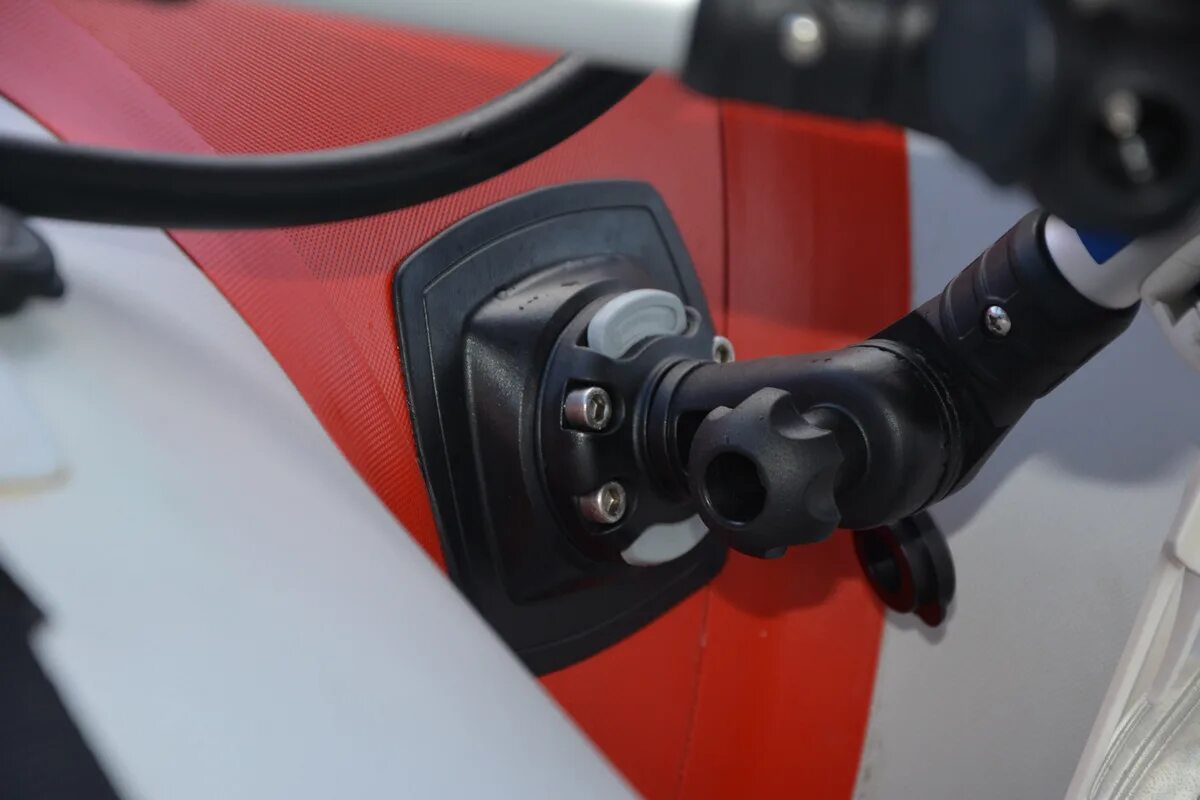 Замок borika. Площадка на борт лодки пвх. Площадка пвх. Монтажная пвх-площадка на надувной борт. Монтажная пвх площадка mp225.