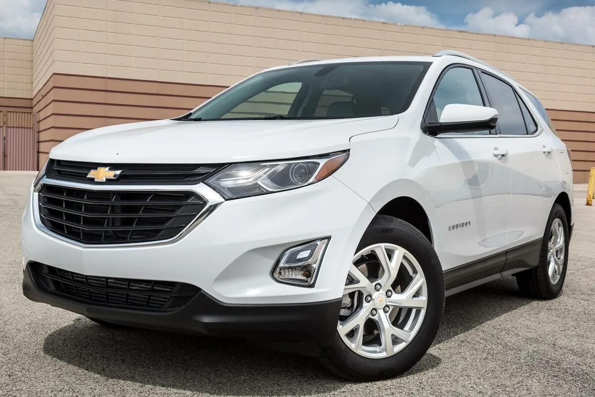 Chevrolet Equinox 2018. Шевроле Эквинокс 2018. Chevrolet Equinox белый. Chevrolet Equinox uz. Купить шевроле эквинокс с пробегом