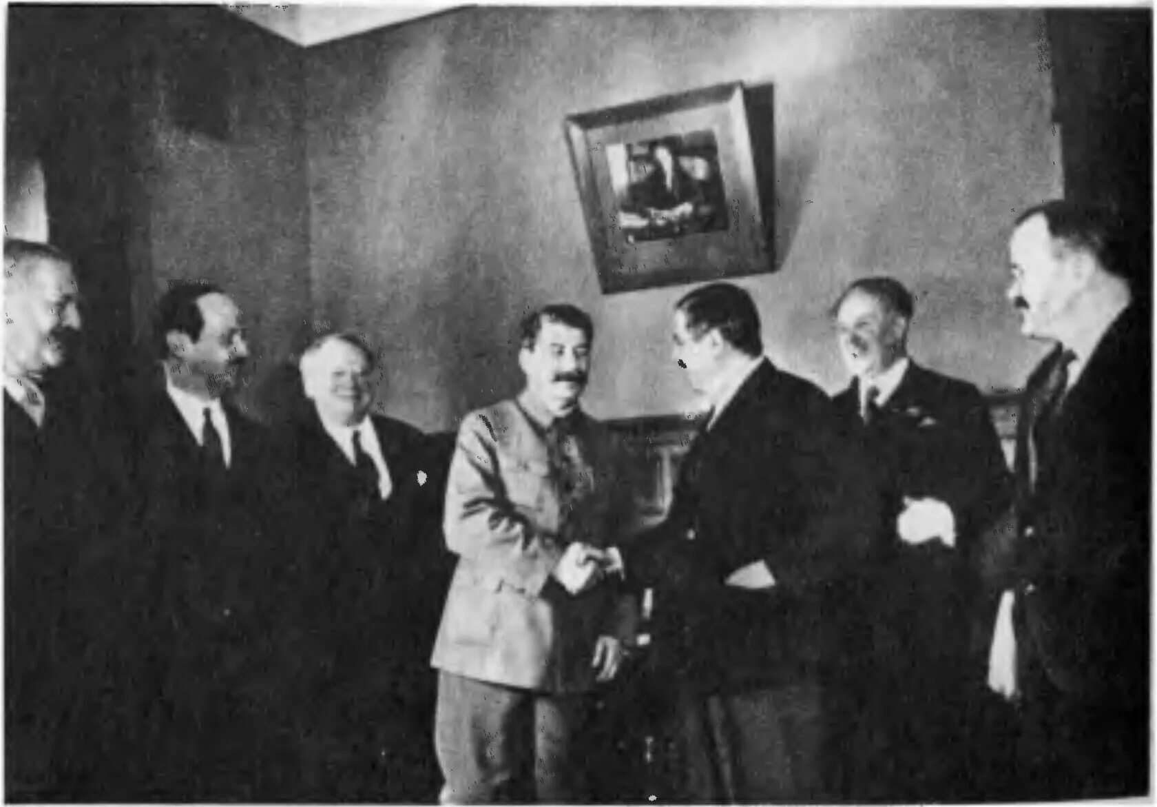 Англо франко советские переговоры 1939 г. Англо-франко-советские переговоры 1939. московские переговоры 1939 года между ссср великобританией и францией. август 1939 англо-франко-советские переговоры в москве.. московские переговоры 1939 года.