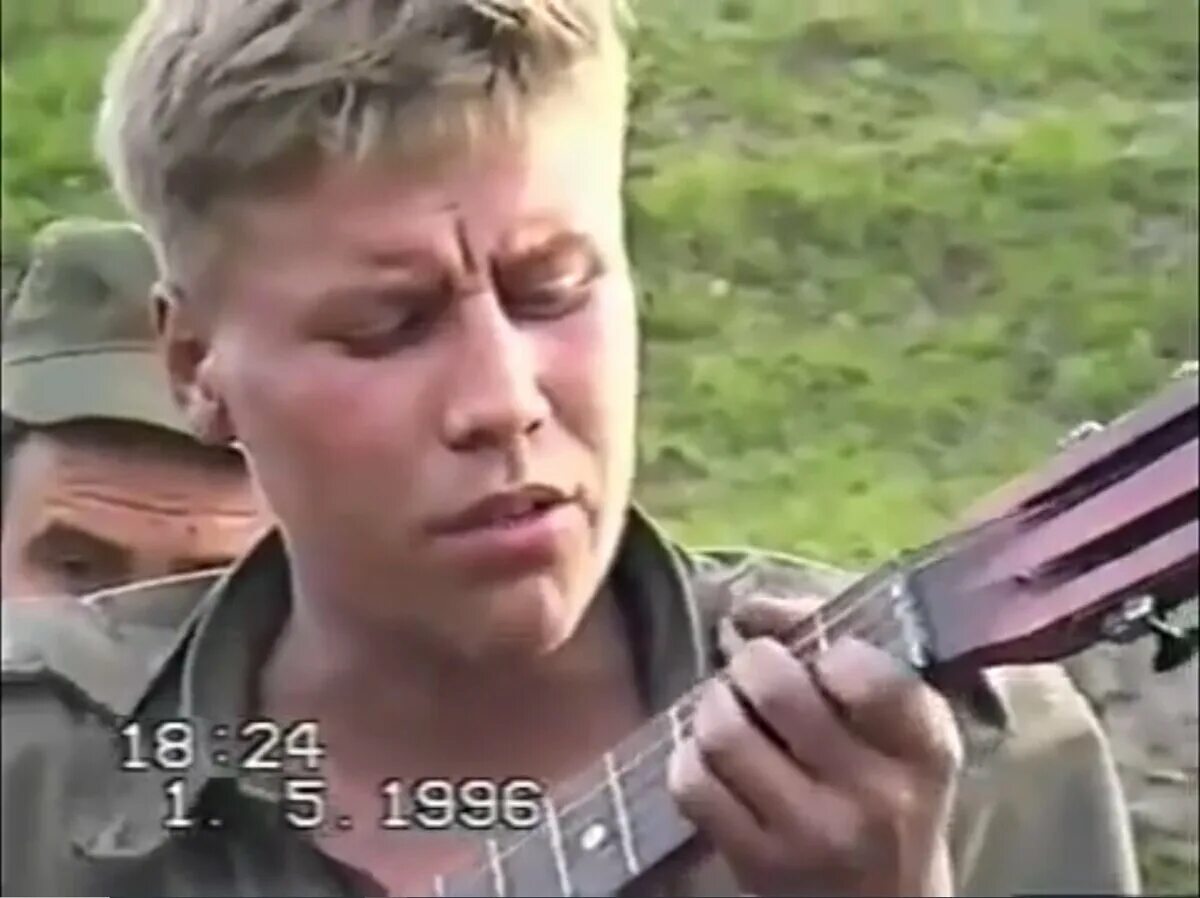 Taman 52ghz бабочка. Братья обнимаются. Песня судьба пацана. Обнял брат. Песня судьба пацана.