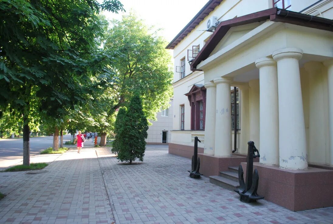 Файл:Mariupol 2007 (96).jpg - Википедия