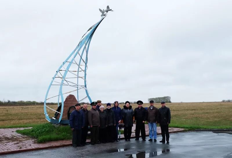 День ордынска. Новопичугово Новосибирская область памятник. Село Новопичугово Ордынского района Новосибирской. Храм в селе Новопичугово Ордынского района. Памятник по Ордынской трассе.