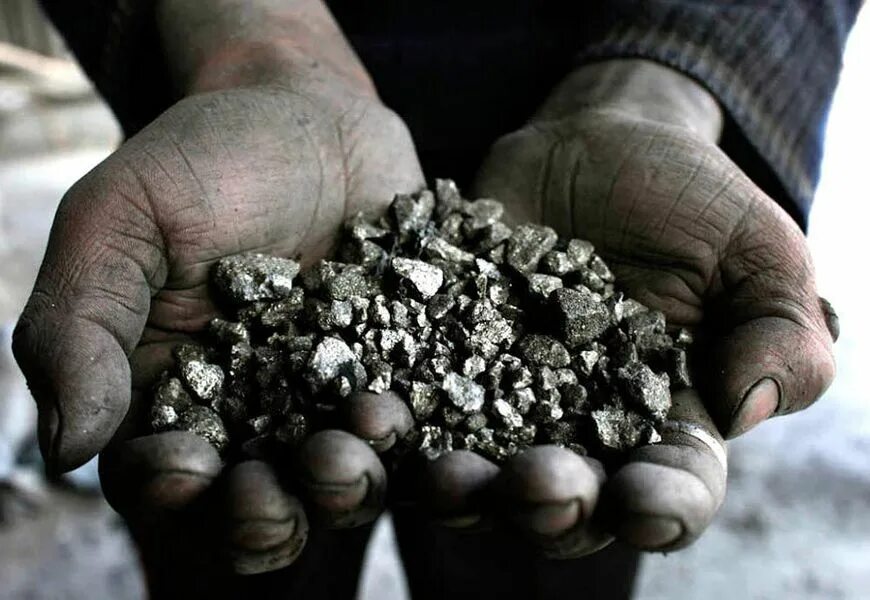 Уголь это металл. Добыча полезных ископаемых. Серебряные Рудники. Уголь руда. Добыча серебра.