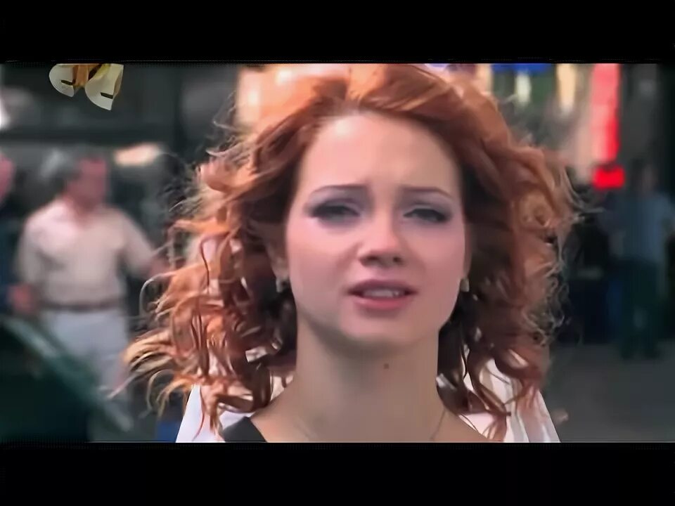 Рыжая поет на одном дыхании. Рыжая поет на одном дыхании. Вокалистка paramore хейли уильямс. Рыжая поет на одном дыхании. Рыжая девушка смеется.