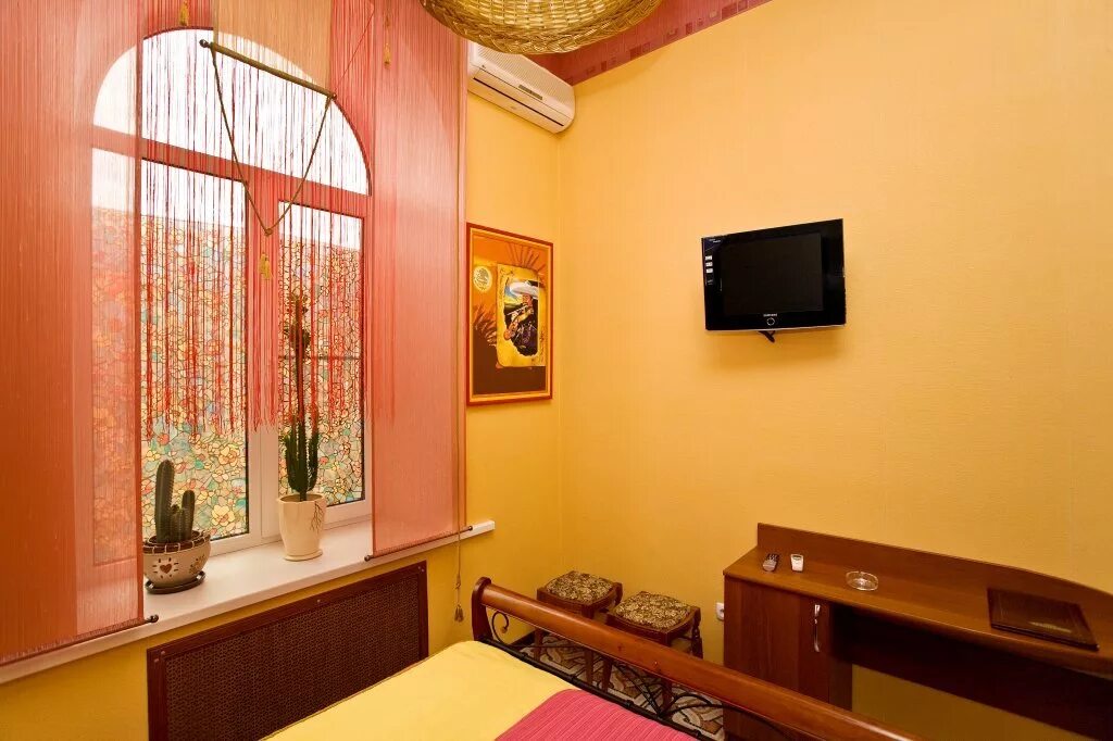 Отель гостиный двор таганрог. Таганрог конгресс холл отель. Ассоль таганрог гостиница. Номер таганрога. Гостиница таганрог в таганроге.