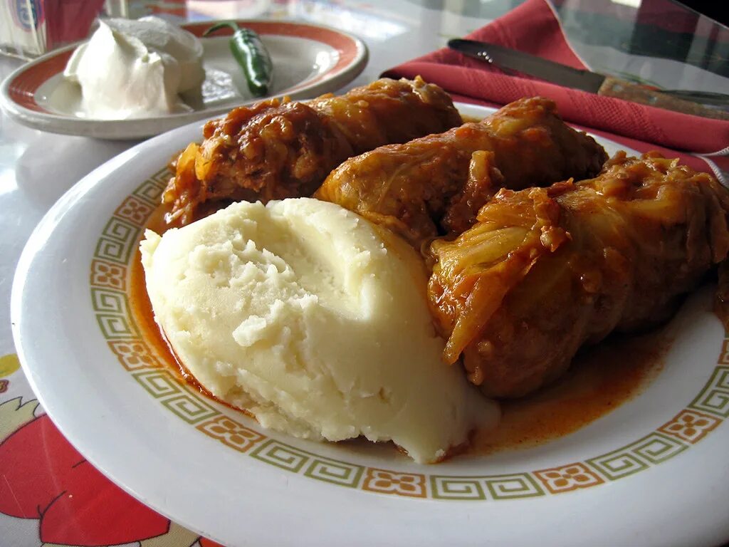 Начинка для голубцов рецепт. Голубцы с мясом. Калорий в голубцах с мясом. Сколько калорий в ленивых голубцах. Ленивые голубцы.