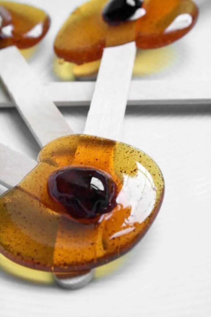 Шары из изомальта. Как сделать карамель стекло. Шарики из карамели. Шар из карамели. Леденцы петушки ссср.