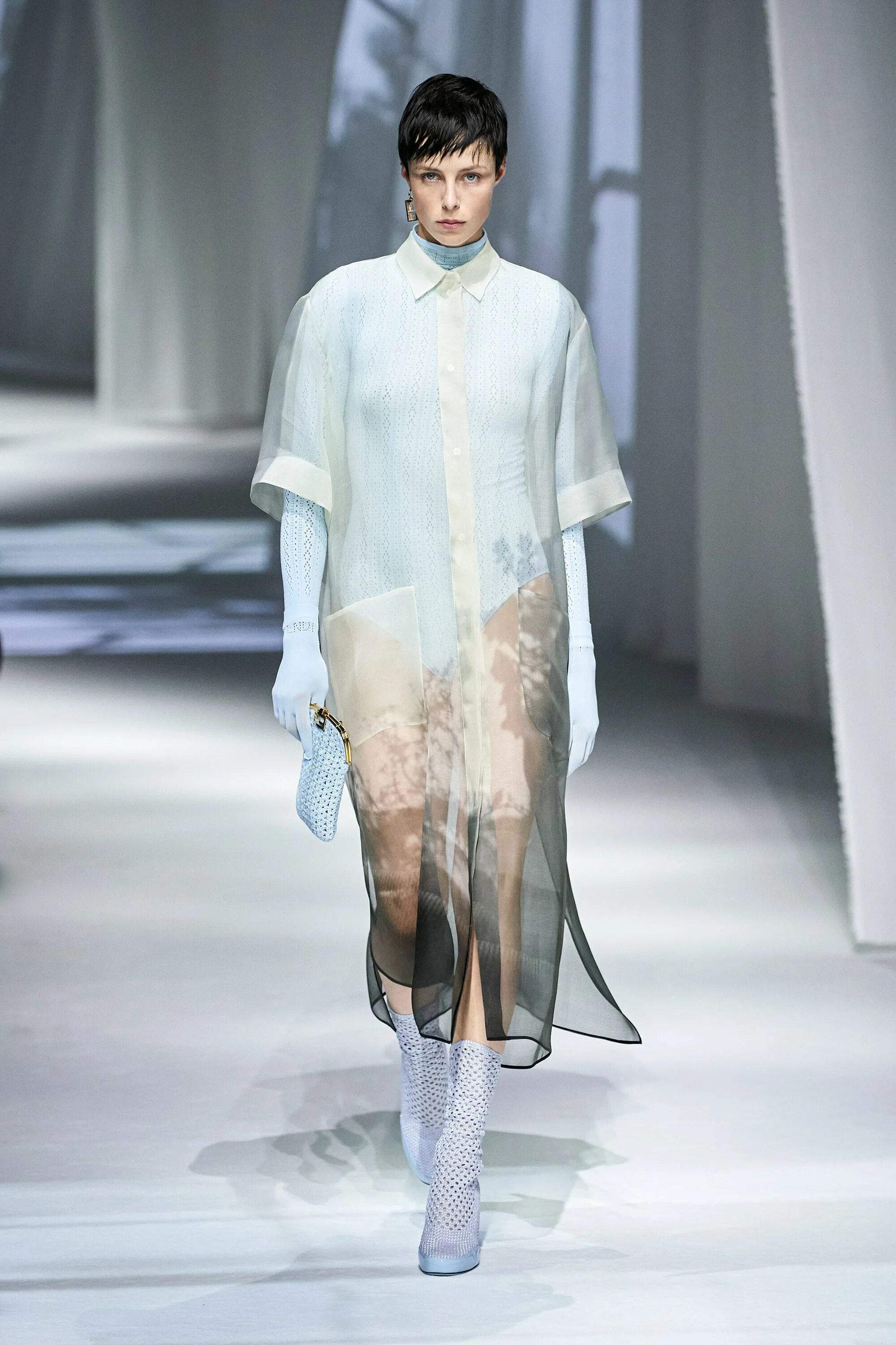 Коллекция Emporio Armani Осень-Зима 2025-2025 Селина С. Кайл Make Fashion Inspir